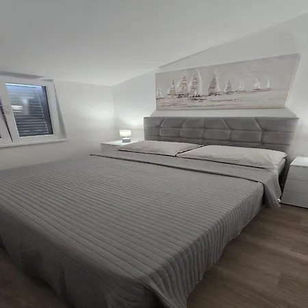 Ivankovic - Two Bedroom With Terrace Nin