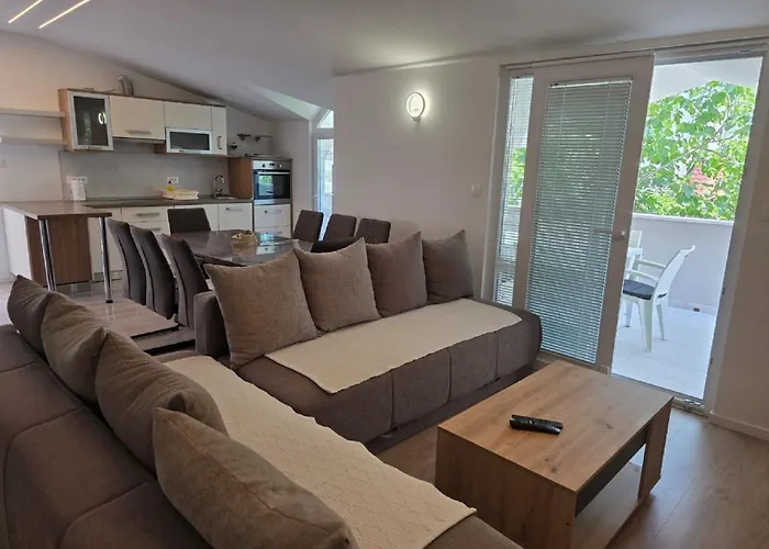 Ivankovic - Two Bedroom With Terrace * Nin